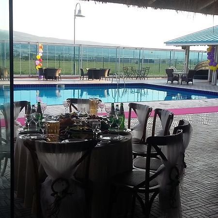 Vanilla Sky Georgia Hotel Natakhtari Esterno foto